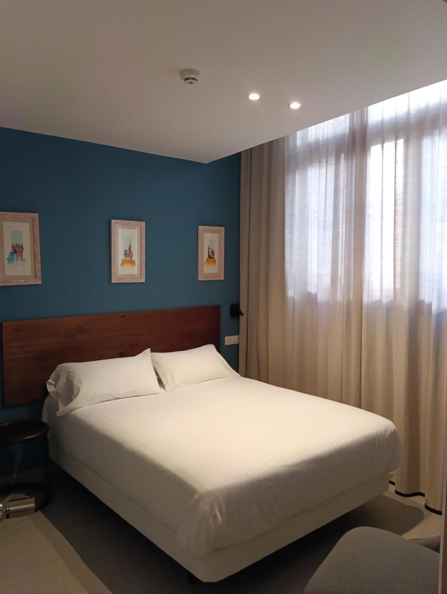 Apartamentos Terra Triana Sevilla Exterior foto