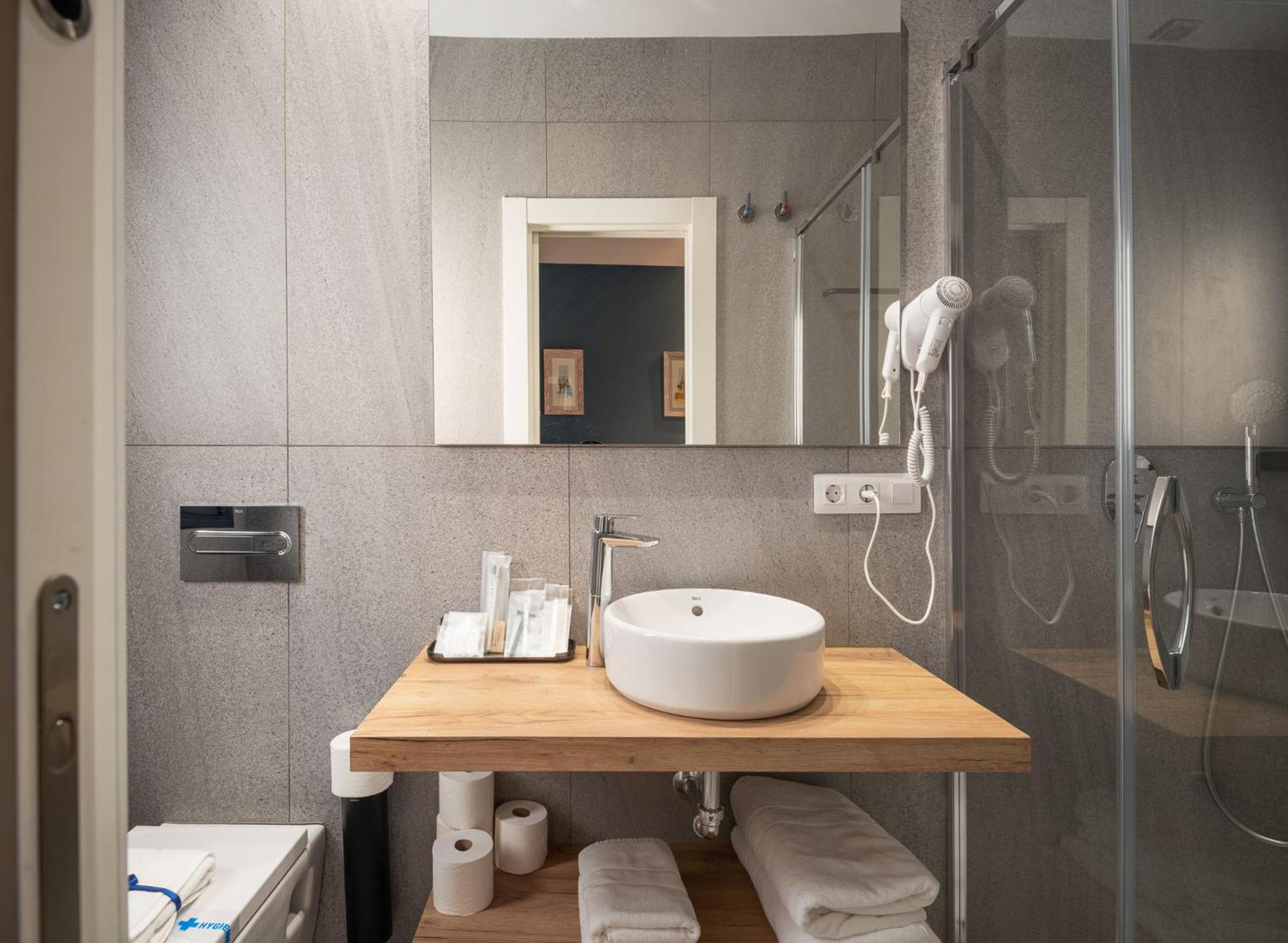 Apartamentos Terra Triana Sevilla Exterior foto